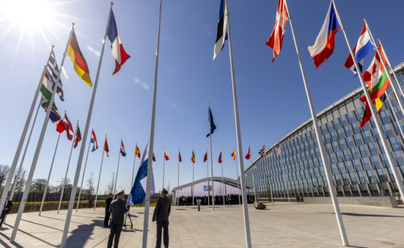 Союзникам США отправляется ясный сигнал: полагаться на Америку больше не получится, заявил эксперт Союзникам США отправляется ясный сигнал: полагаться на Америку больше не получится, заявил эксперт